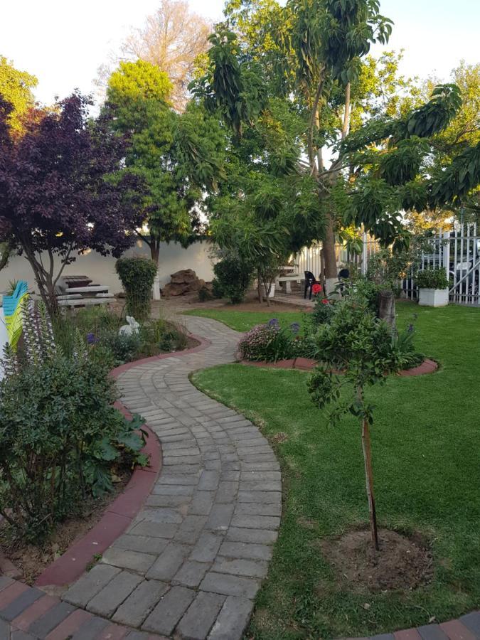 Good 2 Go Guest House Benoni Kültér fotó