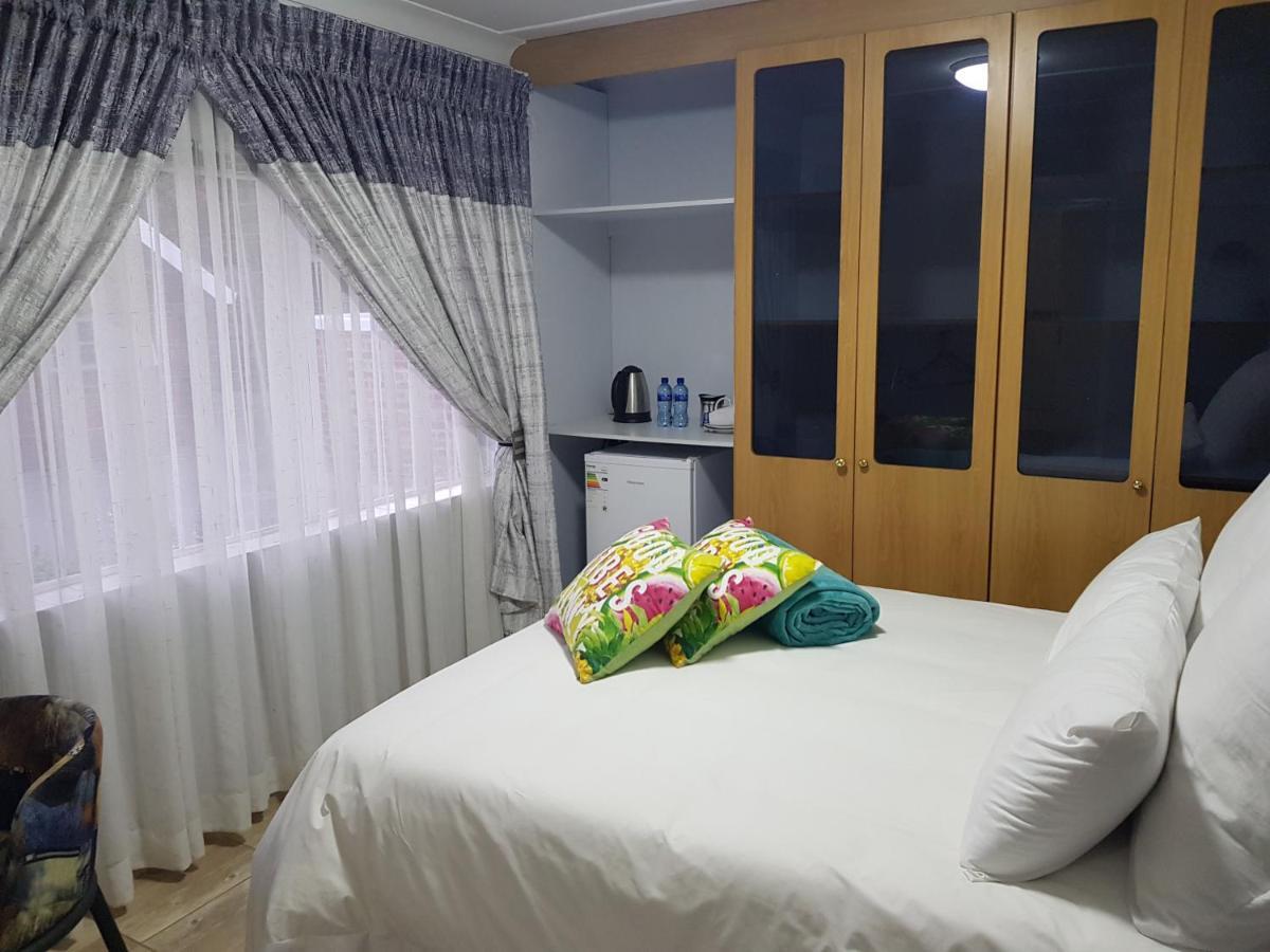 Good 2 Go Guest House Benoni Kültér fotó